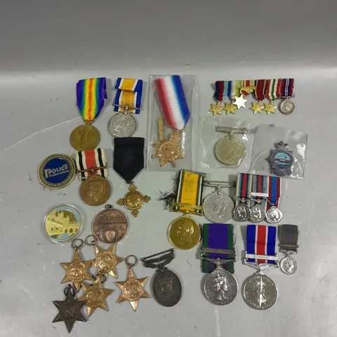 APPROXIMATELY 20 ASSORTED COMMEMORATIVE MEDALS FROM VARIOUS YEARS	