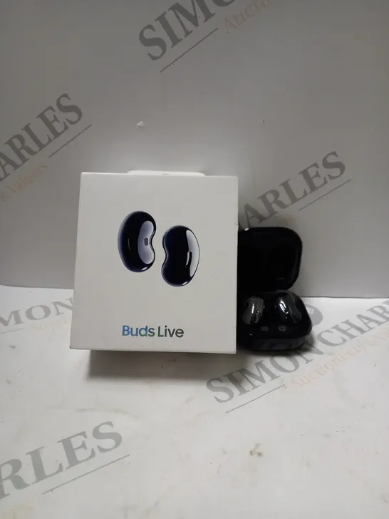 BOXED SAMSUNG BUDS LIVE EARPHONES IN BLACK