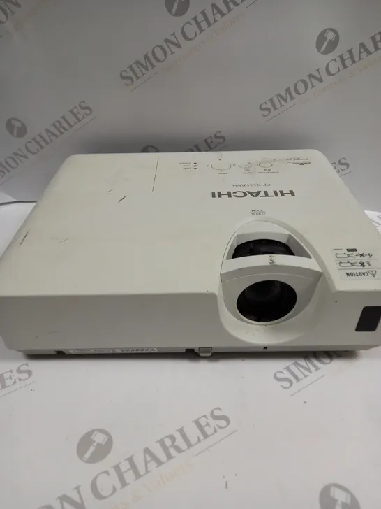 HITACHI CP-X3042WN PROJECTOR 