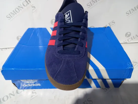 BOXED PAIR OF ADIDAS MUNCHEN SHOE SIN BLUE/RED UK SIZE 8