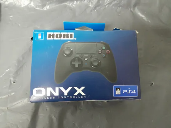 HORI ONYX PS4 CONTROLLER 