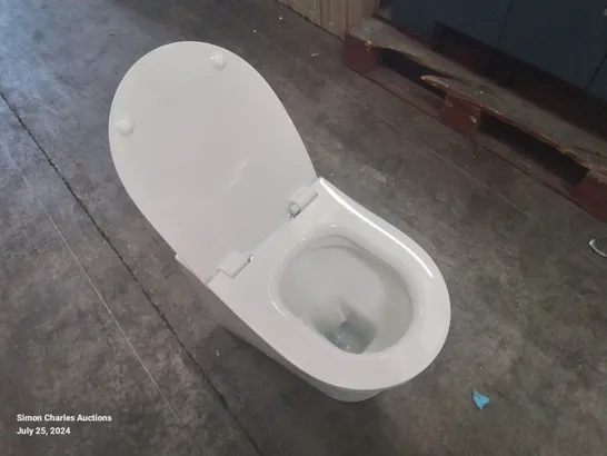 DESIGNER CERAMIC TOILET WITH SOFT CLOSE SEAT 