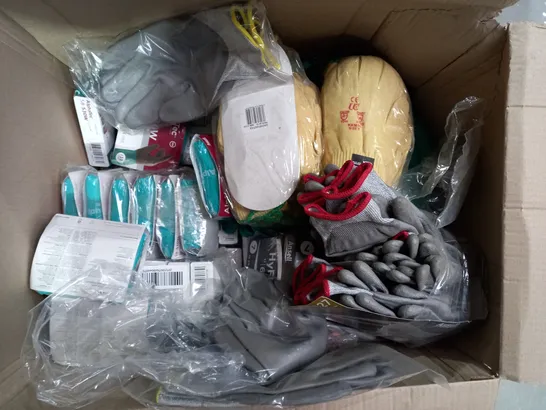 BOX OF APPROXIMATELY 30 ASSORTED BRAND NEW HEALTH AND SAFETY ITEMS TO INCLUDE ANSELL ALPHATEC GLOVES, TORNADO ARGENT GLOVES, DU PONT GLOVES ETC