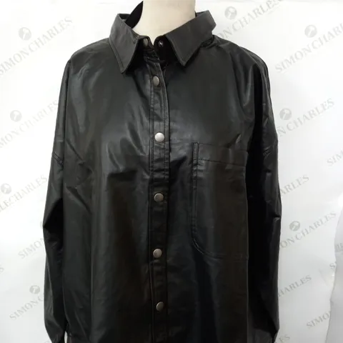APPROXIMATELY 20 ASSORTED COTTON ON CLOTHING ITEMS TO INCLUDE VEGAN LEATHER SHIRT IN BLACK SIZE L, CURVE EVE PANT IN NATURAL MARLE SIZE 52EU, FLEECE LINED FULL LENGTH ONSIE IN BLACK SIZE L