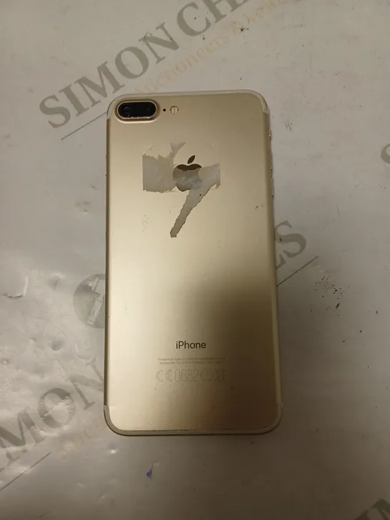 BOXED APPLE IPHONE 7 PLUS IN GOLD