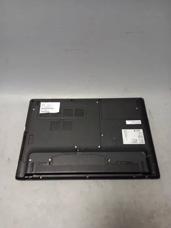 FUJITSU LIFEBOOK A555 LAPTOP IN BLACK