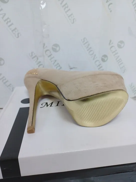 BOX OF 12 MILAYA KHAKI & beige HEELS SIZES VARY   