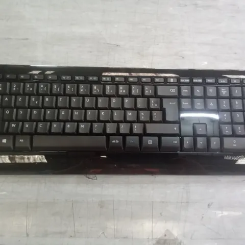 BOXED MICROSOFT WIRELESS 850 DESKTOP KEYBOARD 