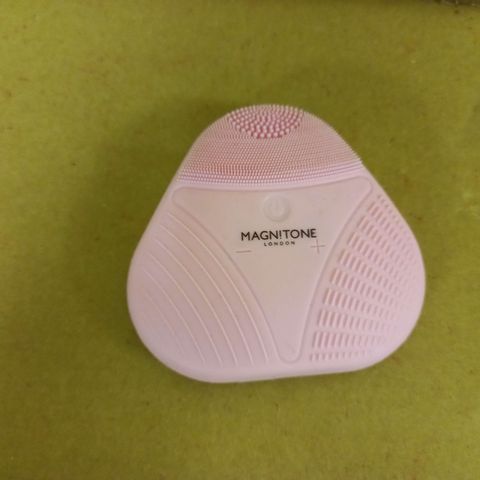 BOX OF APPROX 15 MAGNITONE LONDON MICRO SONIC SILICONE FACIAL CLEANSING BRUSH