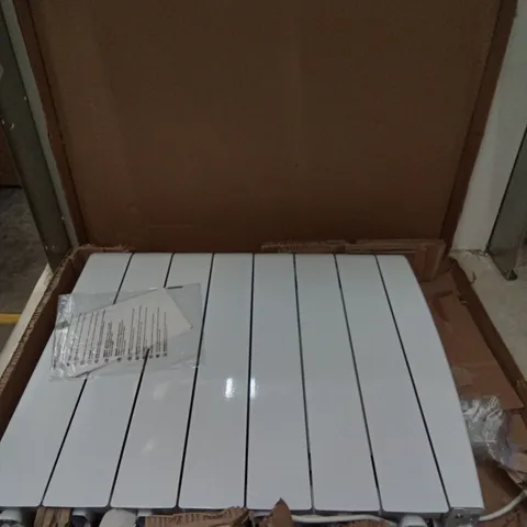 (FAULTY) BOXED WARM HOME CERAMIC RADIATOR 2000W ( WHITE ) 