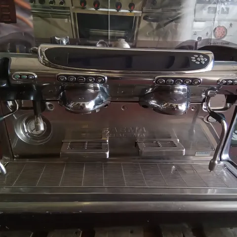 TRADITIONAL FAEMA EMBLEMA COFFEE MACHINE