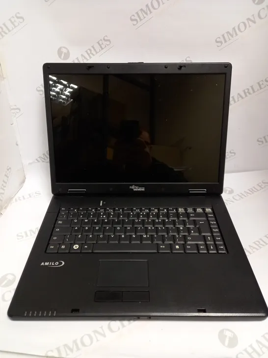 SIEMENS FUJITSU AMILO LAPTOP