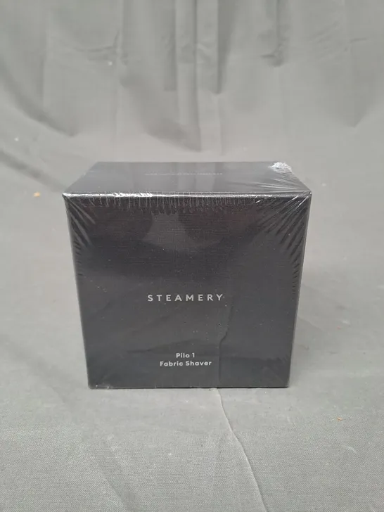 BOXED AND SEALED STEAMERY PILO 1 FABRIC SHAVER