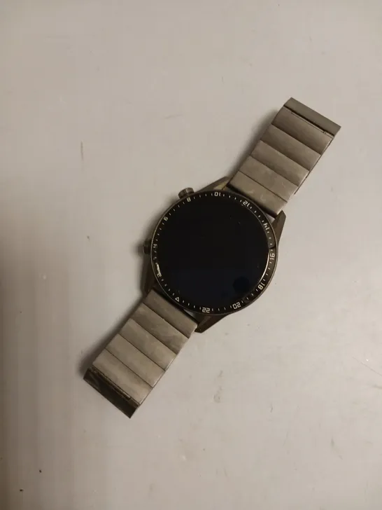 HUAWEI WATCH GT2 IN BLACK WITH METAL STRAP