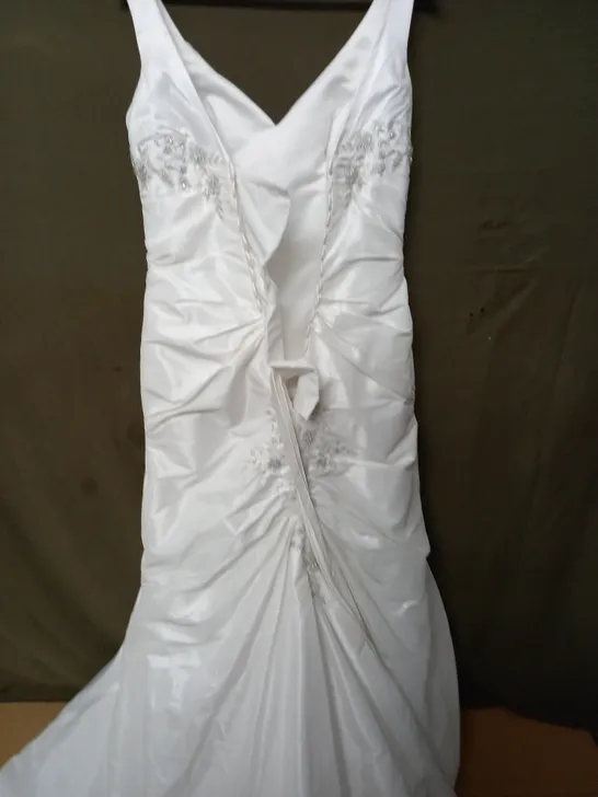 ROSETTA NICOLINI EMBELLISHED WEDDING DRESS IN WHITE - 14