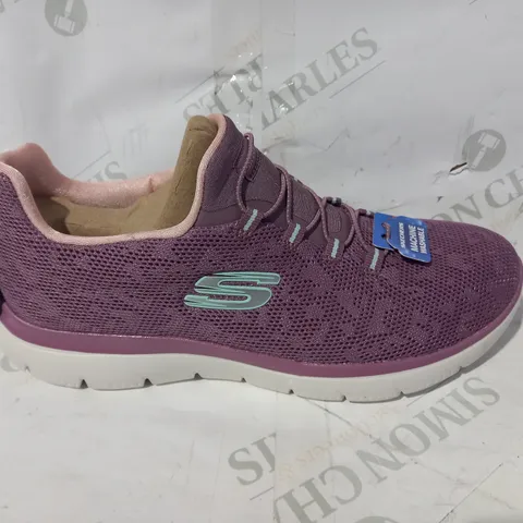 BOXED PAIR OF SKECHERS MEMORY FOAM TRAINERS IN PURPLE UK SIZE 5.5