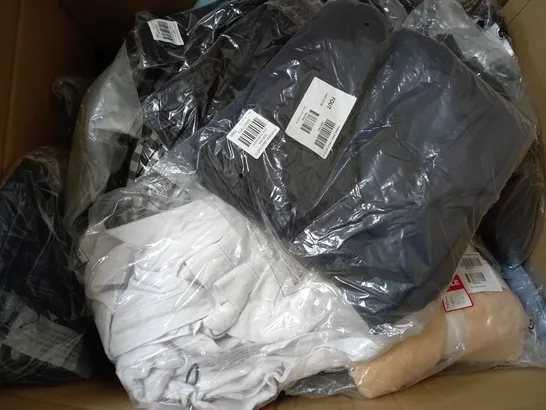 BOX OF APPROXIMATELY 30 ASSORTED ITEMS OF CLOTHING TO INCLUDE STUDIO, JACK & JONES, ETC