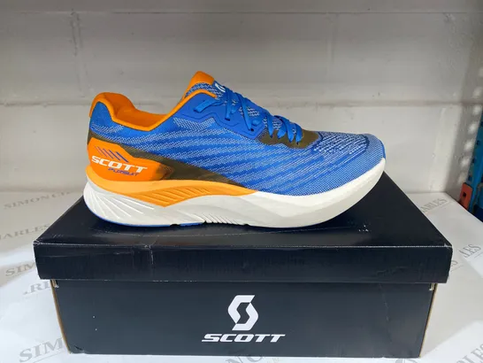 BOXED PAIR OF SCOTT PURSUIT RUNNING SHOES SIZE 9.5