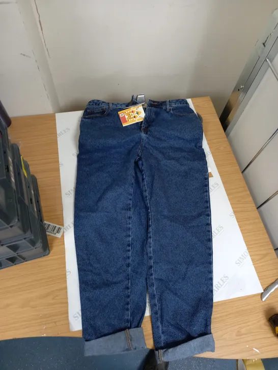 LUCY&YAK BLUE DISTRESSED JEANS SIZE 30R