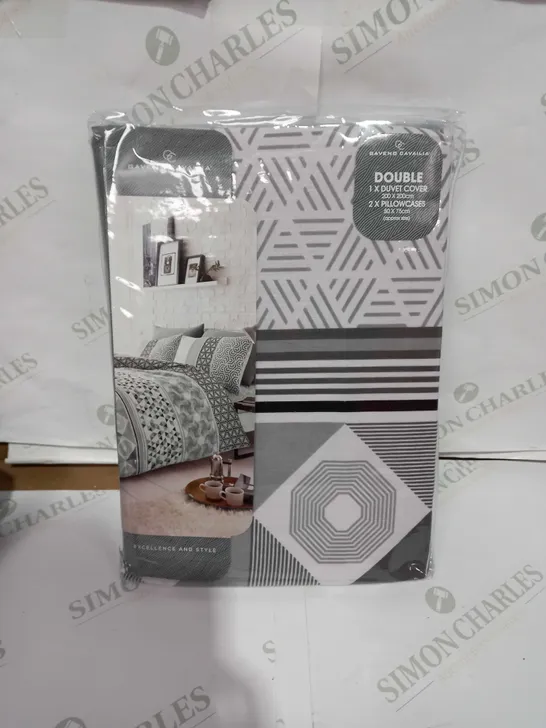 GAVENO CAVAILIA DUVET COVER AND X2 PILLOW CASE - DOUBLE - GREY/WHITE/BLACK PATTERN