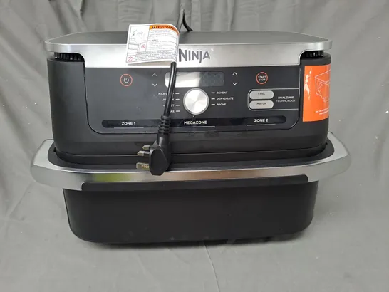 BOXED NINJA 10.4L FOODI FLEXDRAWER DUAL AIR FRYER IN BLACK AF500UK