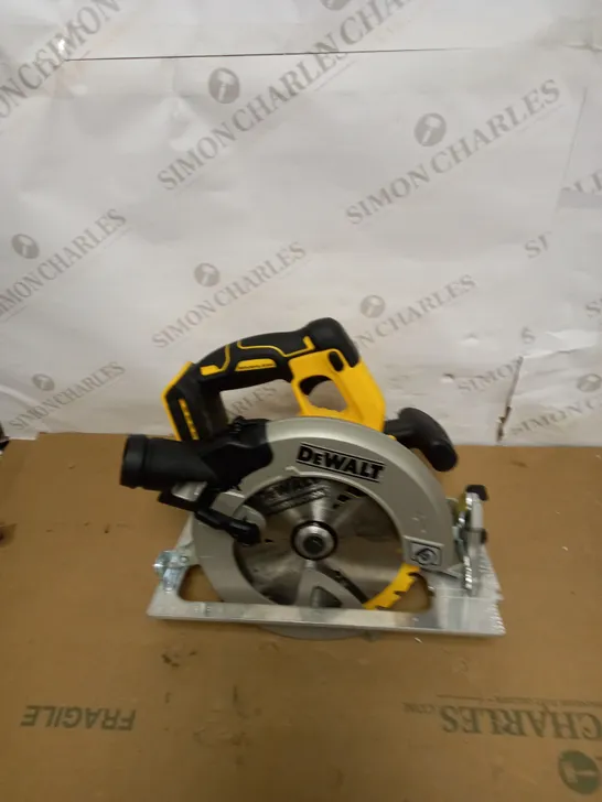 DEWALT DCS570N CORDLESS XR BRUSHLESS CIRCULAR SAW