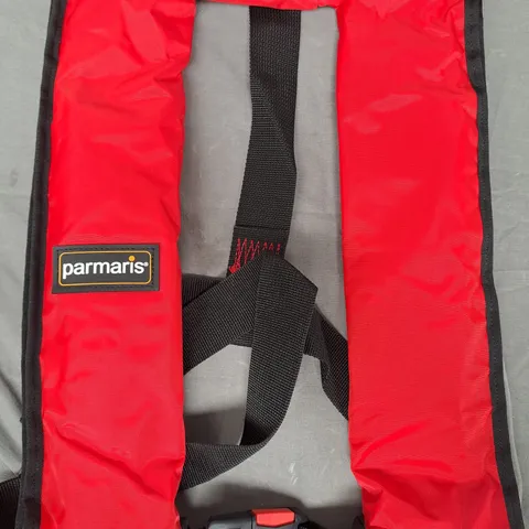 PARMARIS LIFEJACKET IN RED