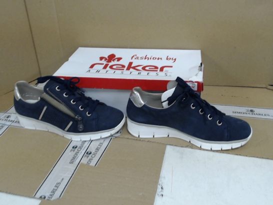 BOXED PAIR OF REIKER WEDGED NAVY TRAINERS - SIZE 4