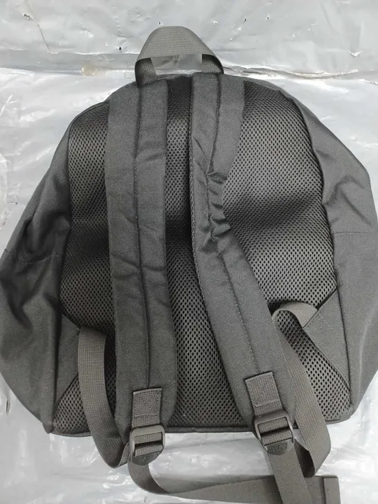 EMPORIO ARMAN CORE LOGO BACKPACK IN BLACK