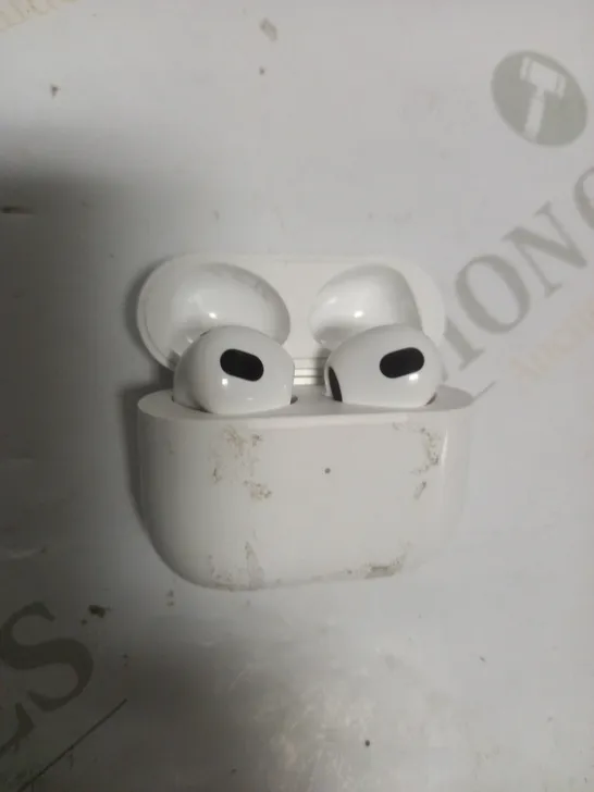 APPLE AIRPODS GEN 3