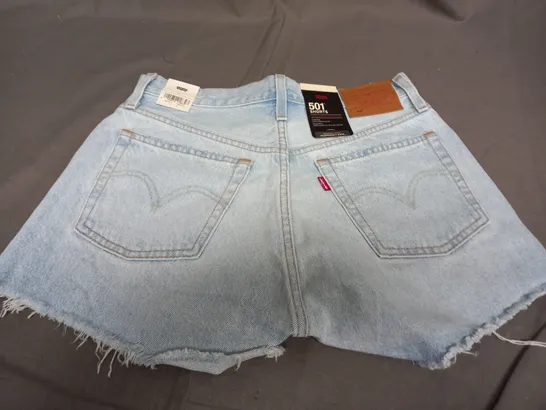 LEVI'S 501 SHORTS IN LIGHT DENIM - SIZE 27W