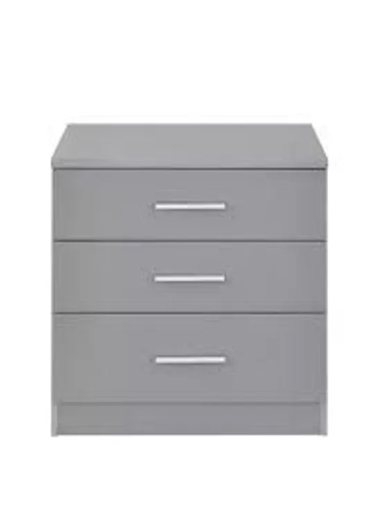 BOXED PANAMA 3 DRAWER WIDE BEDSIDE CHEST - GREY  RRP £99