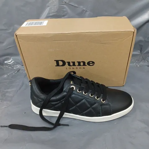 BOXED PAIR OF DUNE LONDON QUILTED LEATHER TRAINERS IN BLACK SIZE 6