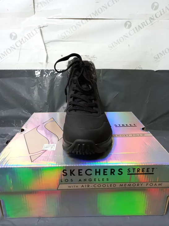 SKECHERS ANKLE BOOTS BLACK SIZE 7