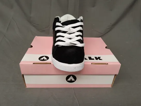 BOX OF APPROXIMATELY 10 BOXED PAIRS OF AIR WALK TRAINERS IN BLACK/PLAID/WHITE - VARIOUS SIZES