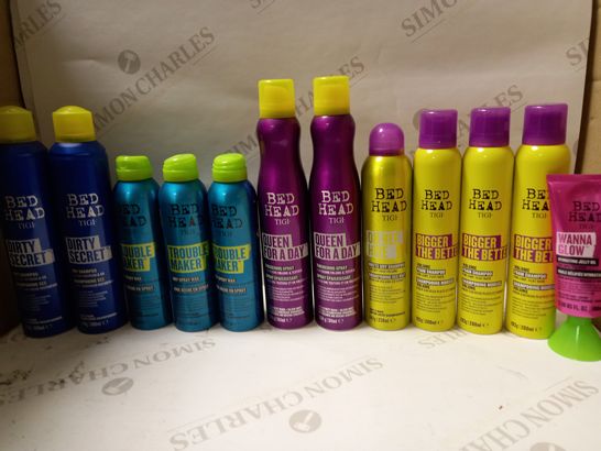 LOT OF APPROX 12 ASSORTED TIGI BEDHEAD HAIRCARE PRODUCTS TO INCLUDE DRY SHAMPOO, THICKENING SPRAY, HYDRATING JELLY OIL, ETC
