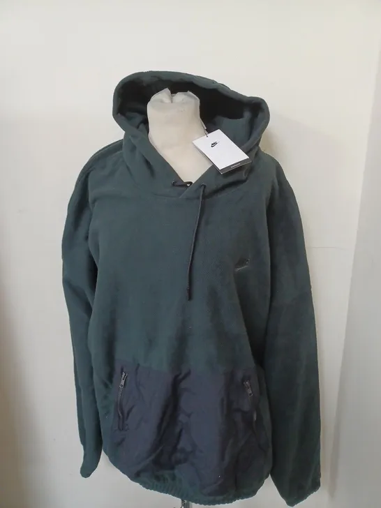 NIKE FLEECED HOODIE SIZE XXL