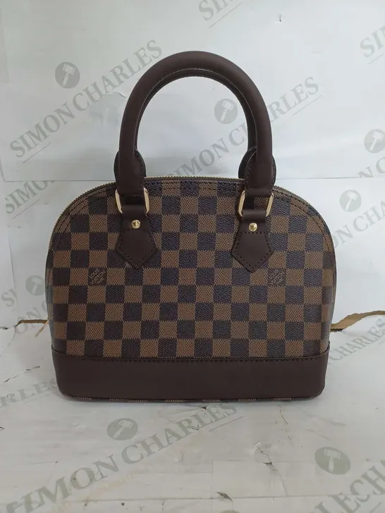 LOUIS VUITTON SMALL ZIP HAND BAG