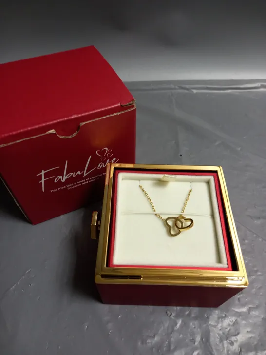 BOXED FABULOVE ROSE AND NECKLACE SET