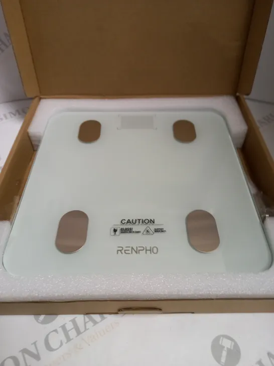 BOXED RENPHO SMART SCALE