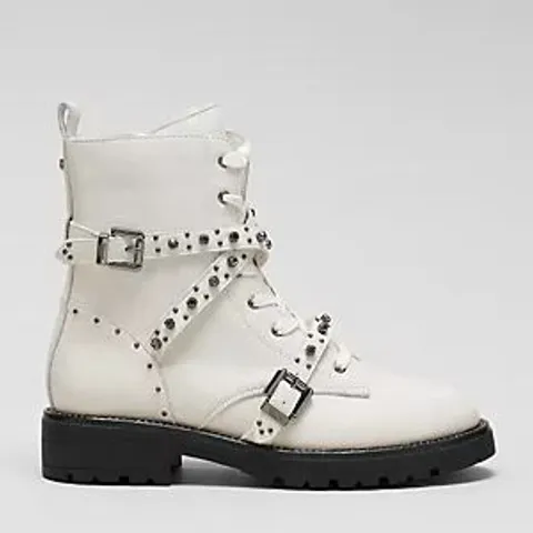 DUNE LONDON EMBELLISHED LEATHER BOOT OFF WHITE SIZE 6