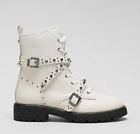 DUNE LONDON EMBELLISHED LEATHER BOOT OFF WHITE SIZE 6