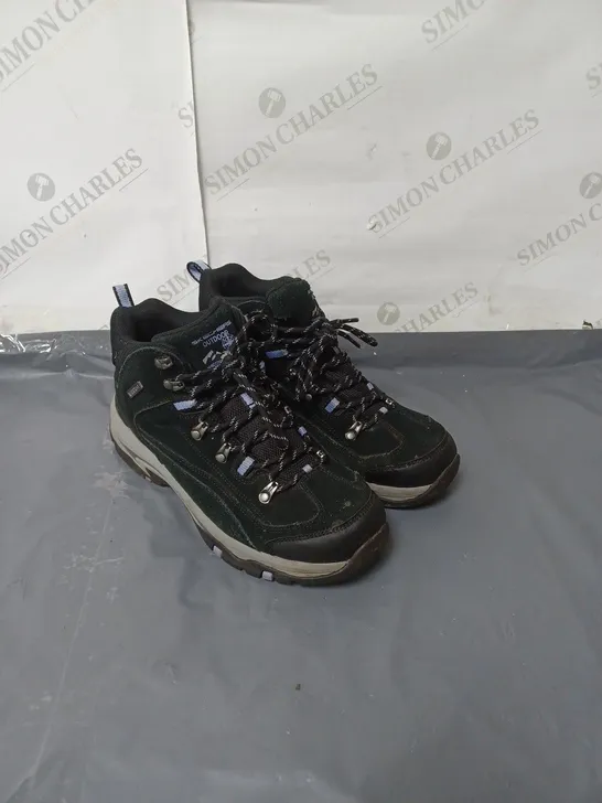 SKECHERS "ALPHA" WATERPROOF BOOTS - BLACK - UK 6.5