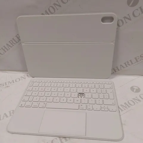 APPLE MAGIC KEYBOARD FOLIO 