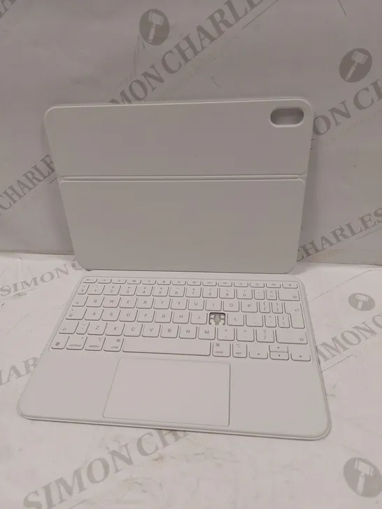 APPLE MAGIC KEYBOARD FOLIO 