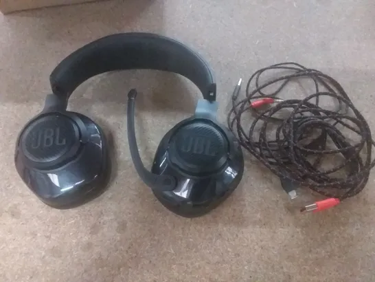 JBL QUANTUM 400 WIRED OVER-EAR GAMING HEADSET