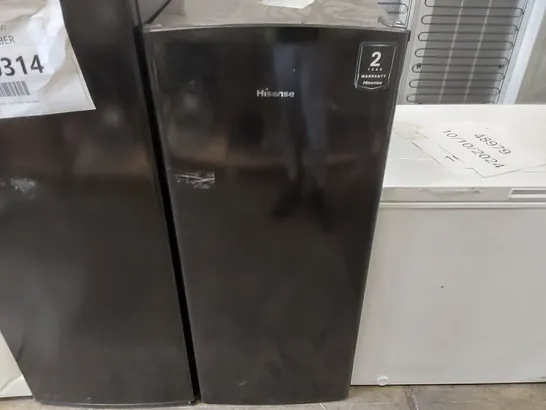 HISENSE RR220D4ABF FRIDGE WITH ICEBOX - UNPROCESSED RAW RETURN