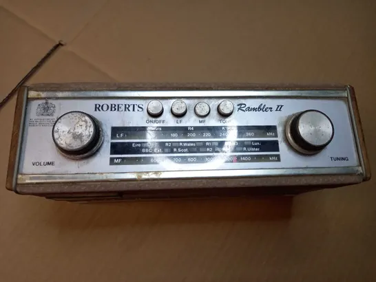 ROBERTS RAMBLER II CHARACTER FILLED RADIO