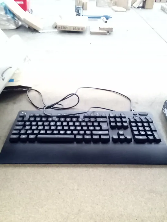 LOGITECH G213 WIRED KEYBOARD 