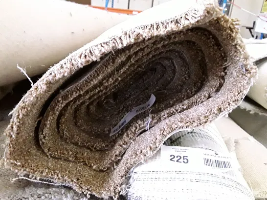 ROLL OF QUALITY BROWN CARPET APPROXIMATELY 4M × 1.4M